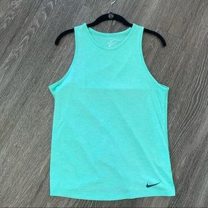 NWOT Nike Dryfit Tank Size Small